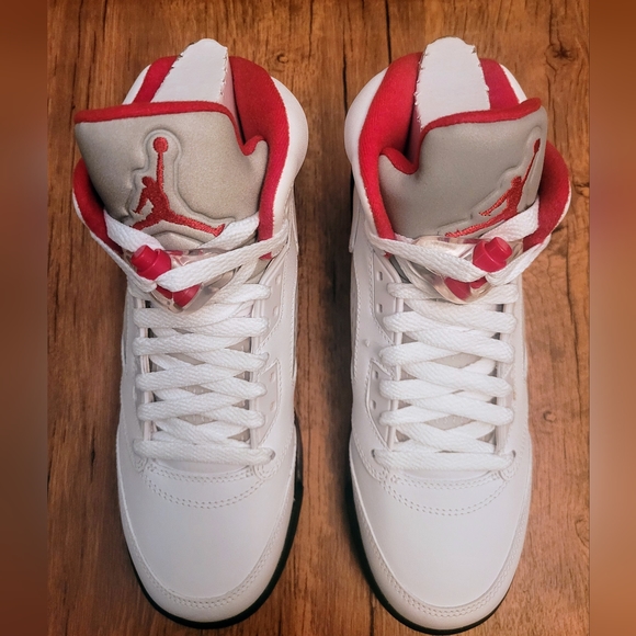 Nike Air Jordan 5 Retro Fire Red 2013 GS Size 6y DS 440888-100 Brand New - Picture 8 of 12